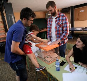 Όλες οι φωτό & τα βίντεο από τις εκλογές στην Ισπανία - Νέο αδιέξοδο;