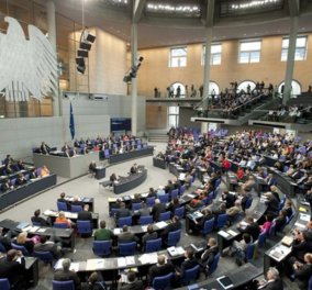 Εγκρίθηκε η εκταμίευση της δόσης για την Ελλάδα από το γερμανικό κοινοβούλιο