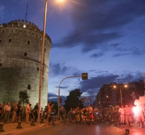 Η Θεσσαλονίκη γέμισε ξανά γυμνούς ποδηλάτες - Με λίγα ή καθόλου ρούχα ζήτησαν μια πιο ανθρώπινη πόλη 