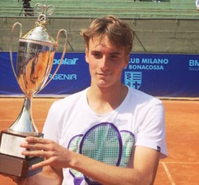 Μade in Greece o 17χρονος Στέφανος Τσιτσιπάς: Νο 1 τενίστας στον κόσμο στην λίστα Juniors