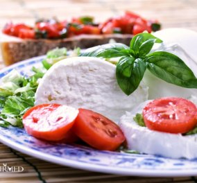 Όλα για τη ντομάτα: Φάκελος με 15 συνταγές - Αρχείο για τη ζουμερή νοστιμιά του ελληνικού καλοκαιριού