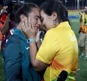 Ρίο 2016: Παίκτρια ράγκμπι δέχεται πρόταση γάμου από την αγαπημένη της 