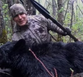 Αμερικανός κυνηγός σκότωσε αρκούδα με ακόντιο - Το βιντεοσκόπισε και τώρα τα "ακούει" στο ίντερνετ 