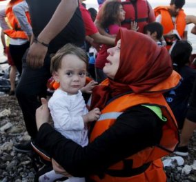 Συγκλονιστικό βίντεο από την διάσωση  αγνοούμενων προσφύγων κοντά στη Λέσβο - Το ελληνικό λιμενικό υπ' ατμών