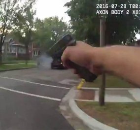 Πολύ σκληρό βίντεο: Αμερικανοί αστυνομικοί πυροβολούν άοπλο αφροαμερικανό έφηβο στο Σικάγο