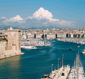 Κλείνει το ελληνικό προξενείο στην Μασσαλία μετά από 2 αιώνες: Η διαμαρτυρία ομογενών για το "λουκέτο"