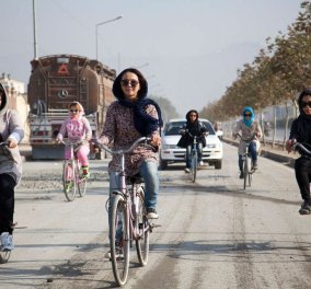 Απίστευτο: Το Ιράν απαγόρευσε το ποδήλατο στις γυναίκες! Το... "διεφθαρμένο" όχημα που βλάπτει την "αγνότητα"!!