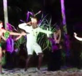 Ο Γιουσέιν Μπολτ στα εξωτικά νησιά Μπόρα- Μπόρα: Χόρεψε μέχρι τελικής πτώσεως 