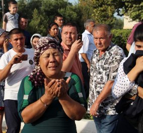 Χιλιάδες Ουζμπέκοι θρηνούν γοερά τον θάνατο του προέδρου Ι. Καρίμοφ (Φωτό)