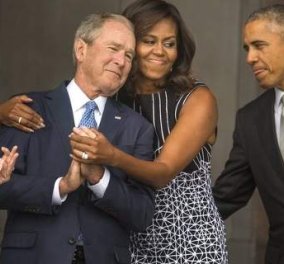 Η αγκαλιά της Μισέλ Ομπάμα στον Τζορτζ Μπους - Πώς δημιουργήθηκε η φιλία μεταξύ τους