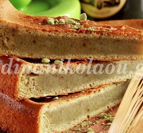 Κέικ με πράσινο τσάι,γιασεμί, κανέλα και σάλτσα ανγκλέζ: Η Ντίνα Νικολάου στα κέφια της