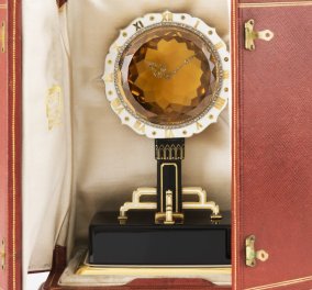 Στη τιμή-ρεκόρ των 1,5 εκατ. ευρώ πουλήθηκε το "μυστηριώδες" επιτραπέζιο ρολόι του οίκου Cartier 