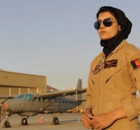 Τοpwoman η πρώτη Αφγανή γυναίκα πιλότος: Ζήτησε άσυλο στις ΗΠΑ & στην χώρα της γκρινιάζουν