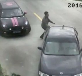 Βίντεο: Εντυπωσιακό ατύχημα στην Κίνα - Οδηγός τα έκανε μαντάρα και είδε το αυτοκίνητό του να καταλήγει σε ποτάμι