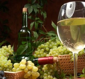 Άσχημα τα νέα για τους λάτρεις του λευκού κρασιού - Αυξάνει τις πιθανότητες εμφάνισης μελανώματος