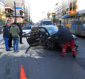 Συγκλονίζουν οι φωτό από το τροχαίο στην Συγγρού: 6 τραυματίες σε κρίσιμη κατάσταση