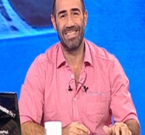 Χαζομπαμπάς ο Αντώνης Κανάκης με την μπέμπα του: Ροζ πουκάμισο φόρεσε στο ''Ράδιο Αρβύλα'' (Βίντεο)