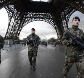 Το Παρίσι χαμένο μετά τα τρομοκρατικά χτυπήματα - Μείον 1,5 εκ τουρίστες & 1,3 δισ. ευρώ