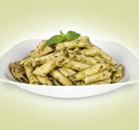 Συγκλονιστικές πέννες με pesto από φυστίκι: Η συνταγή του σούπερ σεφ μας Έκτορα Μποτρίνι