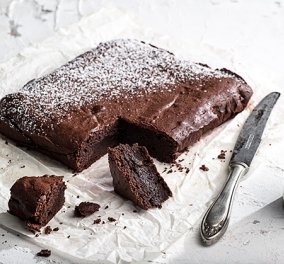 Το ωραιότερο μαστιχωτό brownies με πολύ σοκολάτα- Την συνταγή μας δίνει η Αργυρώ Μπαρμπαρίγου