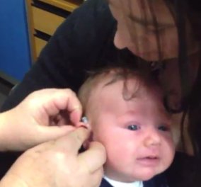  Βίντεο: Κουφό μωρό ακούει για πρώτη φορά τους γονείς του -Δείτε πως αντιδρά!