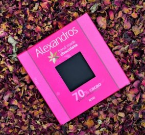Made in Greece οι σοκολάτες Alexandros: Με φράουλα ή ροζ πιπέρι