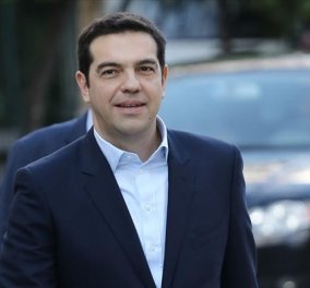 Τηλεφώνημα Τσίπρα στον Μακρόν: "Η Γαλλία επιθυμεί την ελάφρυνση του ελληνικού χρέους"