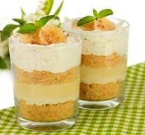 Απίστευτο Trifle με καρύδα & μπανάνα του Δημήτρη Σκαρμούτσου - Δοκιμάστε το!