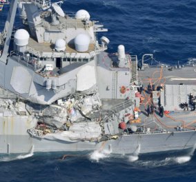 Συγκλονιστικές φωτογραφίες & βίντεο: Αμερικανικό πολεμικό συγκρούστηκε με εμπορικό- 7 ναύτες νεκροί & δεκάδες τραυματίες 