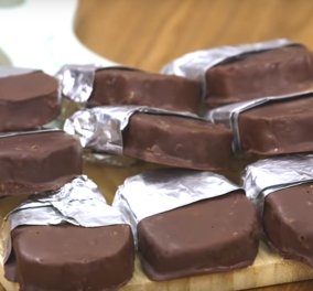 Πως να φτιάχνετε τις πολυαγαπημένες καριόκες - O Άκης Πετρετζίκης σε σοκολατένια περιπέτεια