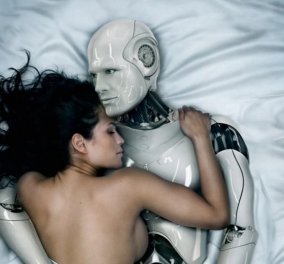 Ο Θάνος Ασκητής παρουσιάζει νέα έρευνα: Οι γυναίκες θα κάνουν περισσότερο σεξ με ρομπότ παρά με άνδρες το 2025!