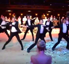 Βίντεο: Ο καλύτερος χορός σε πάρτι γάμου! Γαμπρός 9 κουμπάροι και τέλος η νύφη που τρελάθηκε από ενθουσιασμό