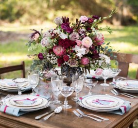 Παντρεύεστε φθινόπωρο; 20 εντυπωσιακές ανθοσυνθέσεις για να διακοσμήσετε τα τραπέζια του γάμου