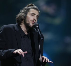 Νικητής Eurovision: Διασωληνωμένος στην εντατική περιμένει μόσχευμα & δίνει μάχη για τη ζωή του