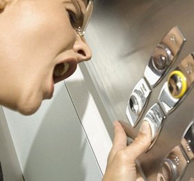 Ξεκαρδιστική προειδοποίηση σε ασανσέρ «Φωνάξτε σπαρακτικά» -Να γιατί δεν μπαίνω ποτέεεε !!! (ΦΩΤΟ)