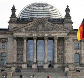 Tο ανώτατο δικαστήριο στη Γερμανία ζητάει τη θεσμοθέτηση «τρίτου φύλου» 