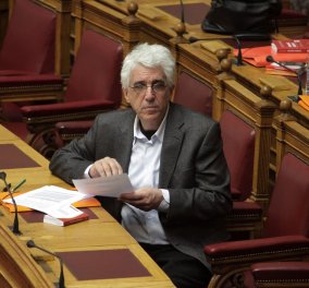 Παρασκευόπουλος: «Να καταργηθεί ο νόμος μου για τις αποφυλακίσεις» - Οι αντιδράσεις των κομμάτων