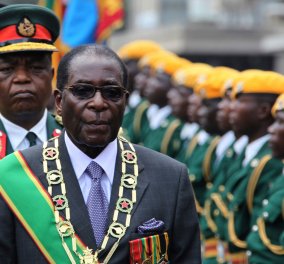 Ζιμπάμπουε: Η παραίτηση Μουγκάμπε σηματοδοτεί την αυγή μιας νέας εποχής