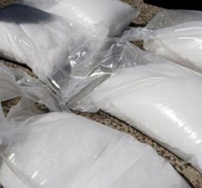 Ούτε 1 ούτε 2... 135 κιλά κοκαΐνης σε σπίτι αλλοδαπού στην Βάρκιζα
