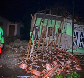 Φονικός σεισμός 6,5 ρίχτερ στην Ινδονησία - Τουλάχιστον 2 νεκροί - μεγάλες ζημιές (ΦΩΤΟ)