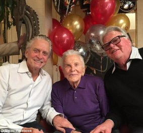 Ο «Σπάρτακος» Κερκ Ντάγκλας έγινε 101 χρονών & το γλέντησε με τους γιους του, τον καρδιολόγο του & βότκα  