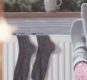 "Κρύα πόδια - ζεστή καρδιά"; Αυτά είναι τα 7 μυστικά που θα σας βοηθήσουν να κρατήσετε ζεστά και τα άκρα σας