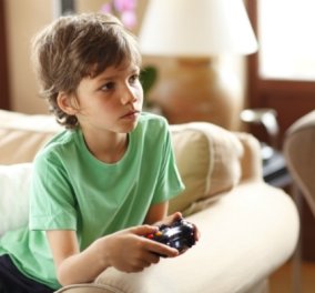 Πόσο επικίνδυνος είναι ο εθισμός του παιδιού στα ηλεκτρονικά παιχνίδια; Μυθοι & αλήθειες για την καμουφλαρισμενη ασθένεια