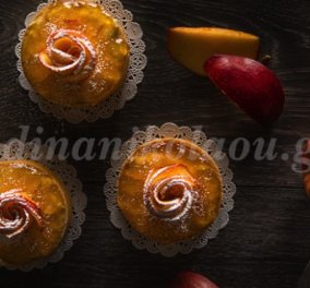Ταρτάκια με τριανταφυλλένια μήλα από την αγαπημένη μας Ντίνα Νικολάου  