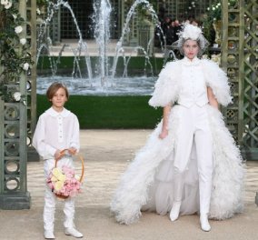 Παρίσι: Τα 69 νέα μοντέλα της Chanel μόλις έκαναν πασαρέλα στην εβδομάδα μόδας (ΦΩΤΟ)