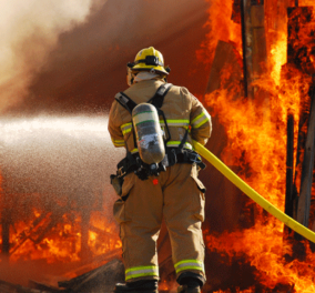 Πορτογαλία: Τουλάχιστον 8 νεκροί και 50 τραυματίες από πυρκαγιά σε κτίριο