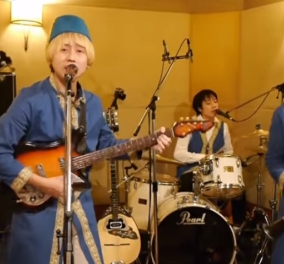 Η γιαπωνέζικη μπάντα Pyramidos τραγουδούν «Βρε Μελαχρινάκι»- Βίντεο 