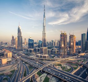 Μοναδικό travel βίντεο: Ας ταξιδέψουμε μέχρι το εντυπωσιακό Ντουμπάι μέσα σε λίγα μόνο λεπτά - Εκπληκτικό timelapse...