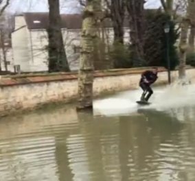 Βίντεο: Όταν το Παρίσι από Πόλη του φωτός έγινε του νερού! Ακόμη και θαλάσσιο σκι στους πλημμυρισμένους δρόμους λόγω Σηκουάνα  