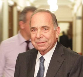  Πέθανε ο πρώην υφυπουργός Τουρισμού Πέτρος Αλιβιζάτος σε ηλικία 78 ετών